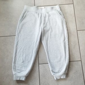 UGG Women's Hadley cropped jogger pants M